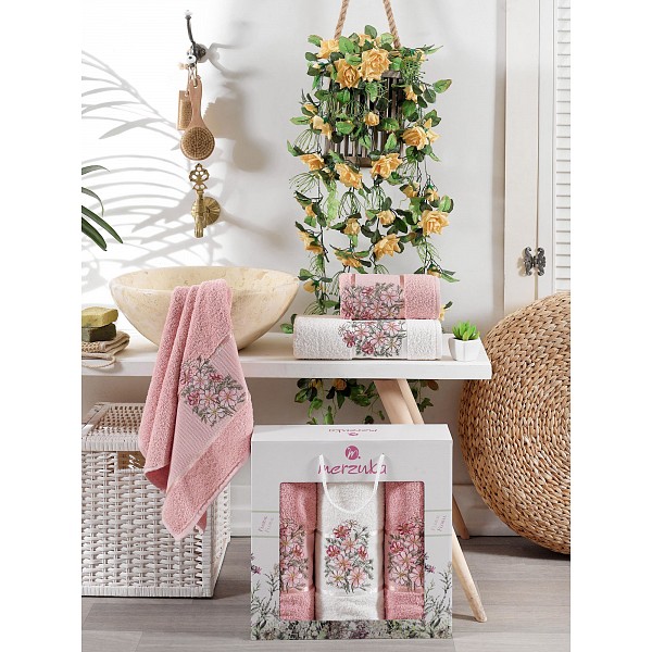 

Набор полотенец для ванной Floral, Белый;брусничный, Floral