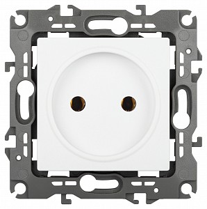 Розетка без заземления, без рамки Эра 12 12-2105-01М