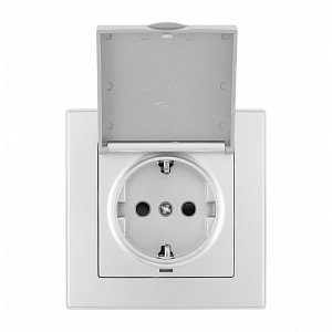 Розетка с заземлением и шторкой, с крышкой SET06-1 SET06-1-41-1 silver