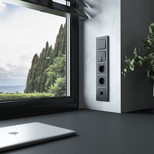 Рамка на 5 постов Senso черный soft-touch W0053108