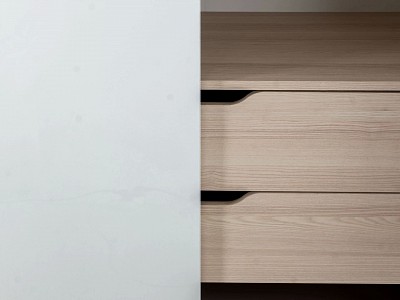 Шкаф 3-х дверный Uno (белый) 