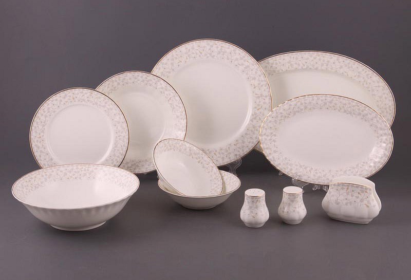 

Набор столовой посуды Вивьен 264-261, Белый с серебристым рисунком