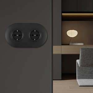 Розетка с заземлением и со шторкой SET08-2 SET08-2-40-1x2 black